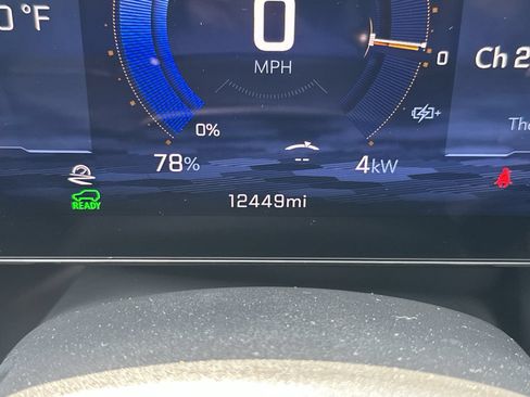 Used 2025 Chevrolet Equinox EV LT w/ Convenience Package FWD image 24