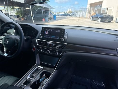 Certified 2020 Honda Accord EX-L image 32