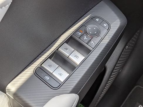 New 2026 Mitsubishi Outlander SE FWD image 22