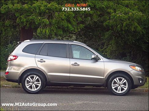 Used 2011 Hyundai Santa Fe Limited image 5
