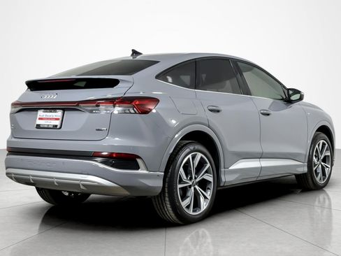 Used 2023 Audi Q4 e-tron Prestige AWD/4WD image 5