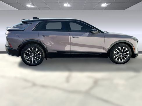 Certified 2024 Cadillac Lyriq Sport image 7