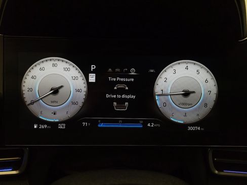 Used 2025 Hyundai Elantra SEL FWD image 23