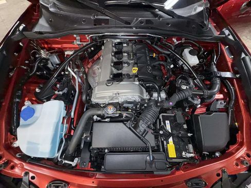 Used 2025 MAZDA MX-5 Miata RF Club w/ Weather Package RWD image 19