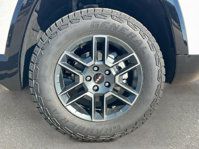 New 2027 GMC Terrain AT4 w/ Convenience Package III AWD/4WD image 19