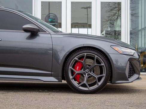 Used 2024 Audi RS 6 performance image 5