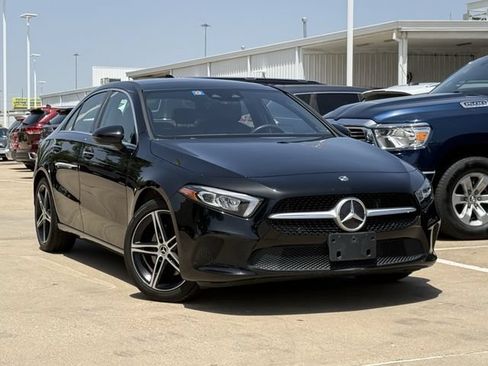 Used 2019 Mercedes-Benz A 220 image 2