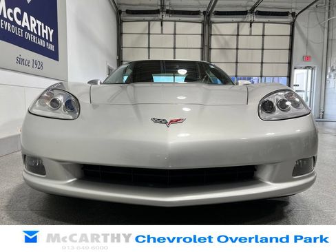 Used 2007 Chevrolet Corvette Coupe w/ Preferred Equipment Group RWD image 10