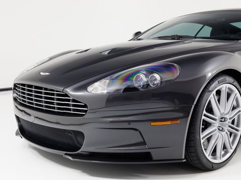 Used 2011 Aston Martin DBS Coupe RWD image 41