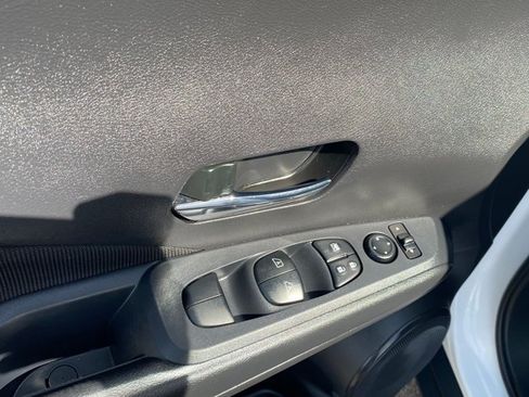 Used 2024 Nissan Kicks SV FWD image 12