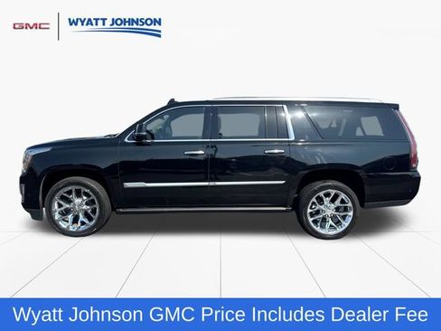 Used 2020 Cadillac Escalade ESV Premium Luxury RWD image 2
