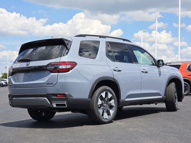 New 2026 Honda Pilot Touring image 10