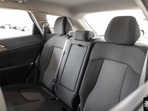 Used 2024 Kia Sportage LX FWD image 16