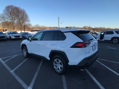 Used 2023 Toyota RAV4 LE image 10