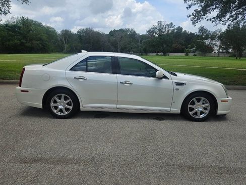 Used 2009 Cadillac STS V8 image 6