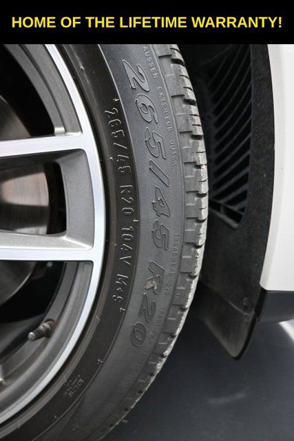 Used 2023 Porsche Macan S AWD/4WD image 53
