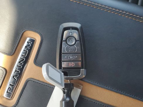 Certified 2024 Ford F250 Platinum image 29