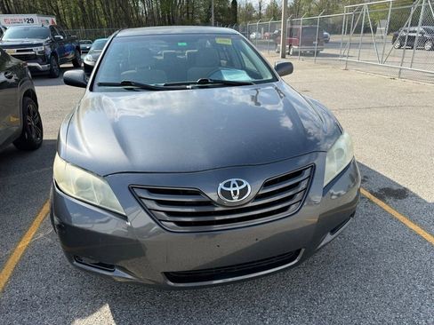 Used 2008 Toyota Camry LE image 2