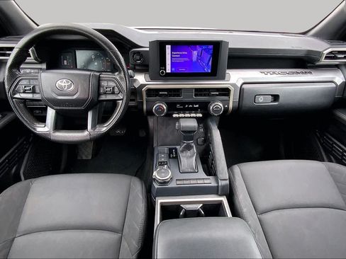 Used 2024 Toyota Tacoma SR5 AWD/4WD image 15