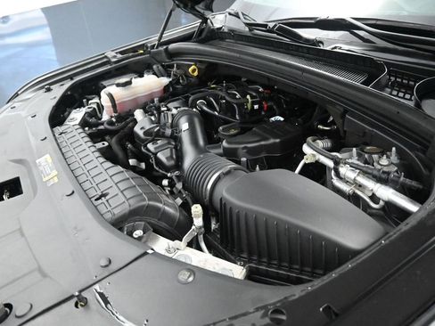 Used 2023 Jeep Grand Cherokee L Laredo image 14