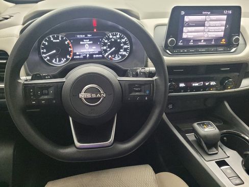 Used 2024 Nissan Rogue SV FWD image 22