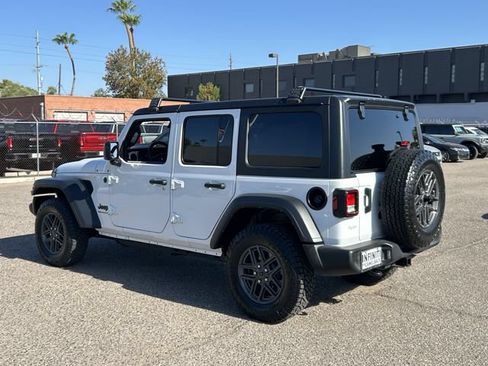 Used 2024 Jeep Wrangler Unlimited Sport AWD/4WD image 7
