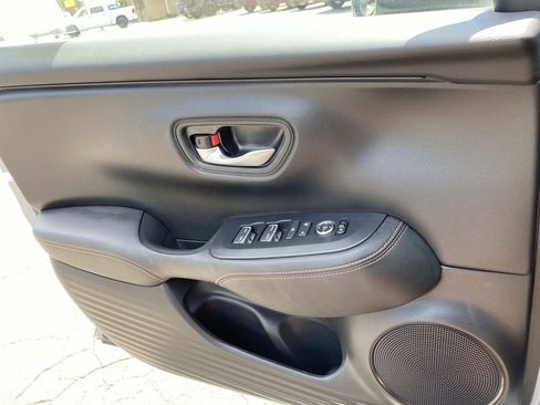 Used 2024 Honda HR-V Sport image 18