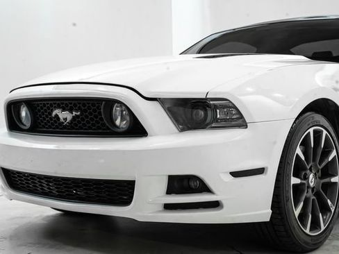 Used 2013 Ford Mustang GT Premium RWD image 15