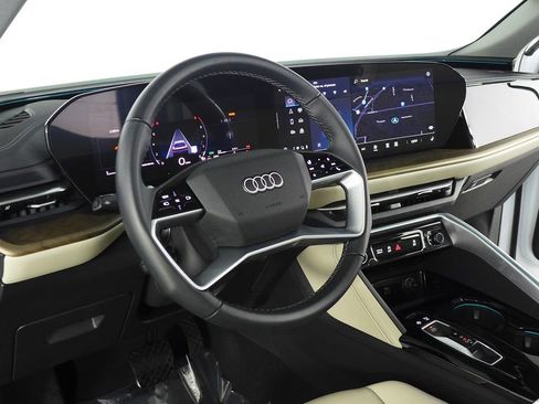 Used 2025 Audi Q5 Premium w/ Convenience Package AWD/4WD image 31