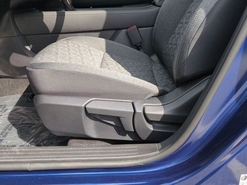 New 2026 Nissan Kicks SV w/ SV Premium Package FWD image 16