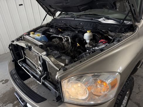 Used 2007 Dodge Ram 2500 Truck SLT AWD/4WD image 14