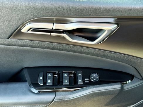 Used 2023 Kia Sportage EX FWD image 18