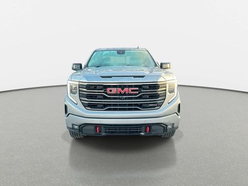 Used 2023 GMC Sierra 1500 AT4 w/ AT4 Preferred Package AWD/4WD image 3