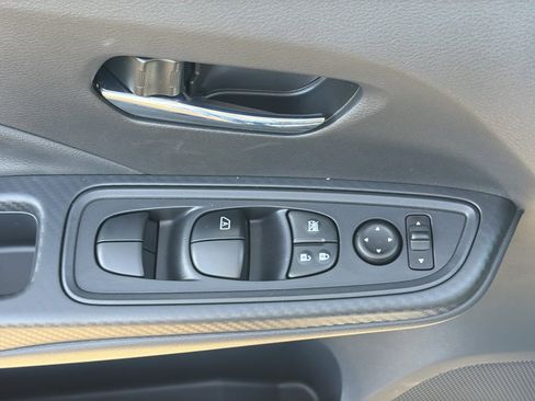 New 2025 Nissan Versa SV w/ Trunk Package image 17