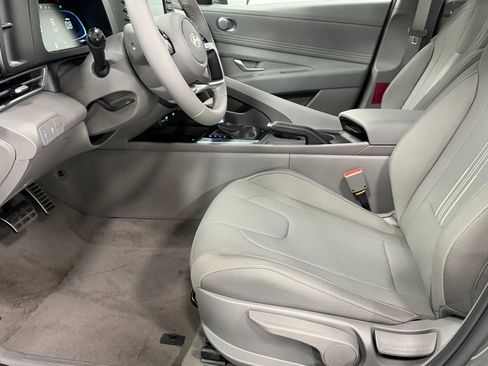 Certified 2026 Hyundai Elantra Sport image 12