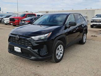 Used 2025 Toyota RAV4 LE FWD video 4