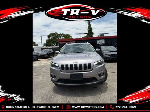 Used 2019 Jeep Cherokee Limited AWD/4WD image 2