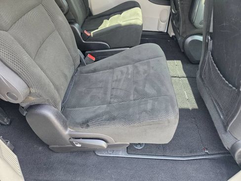 Used 2016 Dodge Grand Caravan SE w/ Quick Order Package 29E SE FWD image 29