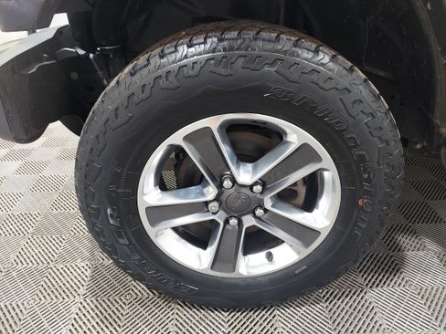 Used 2021 Jeep Wrangler Unlimited Sahara w/ Cold Weather Group AWD/4WD image 6