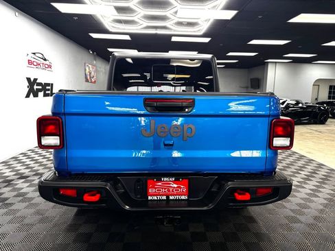 Used 2023 Jeep Gladiator Mojave w/ Cold Weather Group image 12