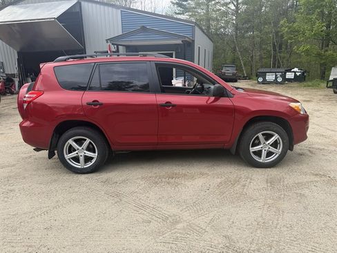 Used 2011 Toyota RAV4 4WD w/ Base L4 Extra Value Pkg image 4