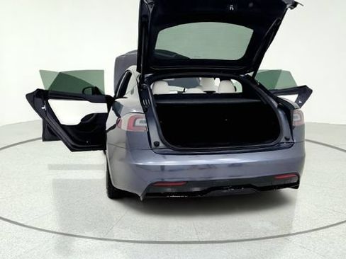 Used 2021 Tesla Model S Plaid AWD/4WD image 17
