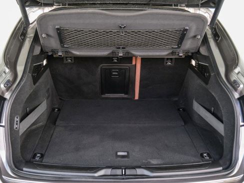 Used 2017 Maserati Levante S image 50