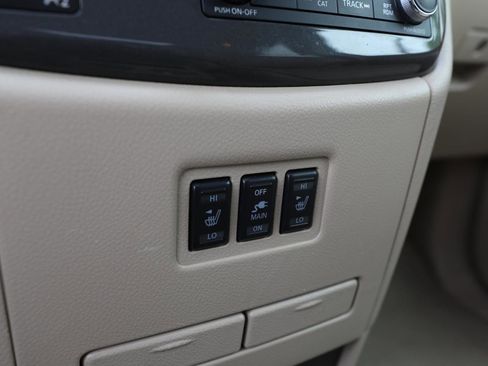 Used 2013 Nissan Quest SL FWD image 22