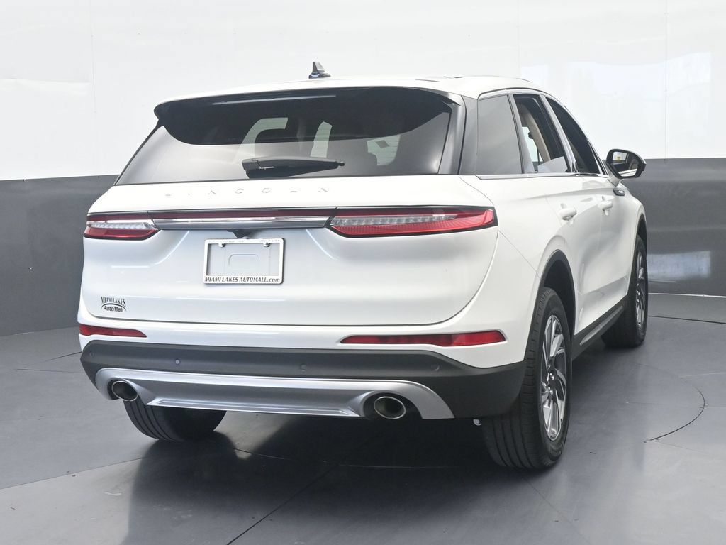 Used 2023 Lincoln Corsair FWD image 5