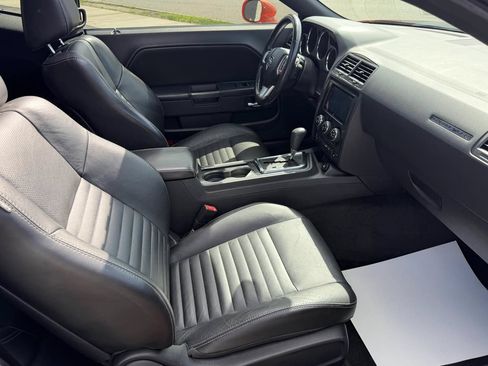 Used 2012 Dodge Challenger SXT Plus RWD image 13