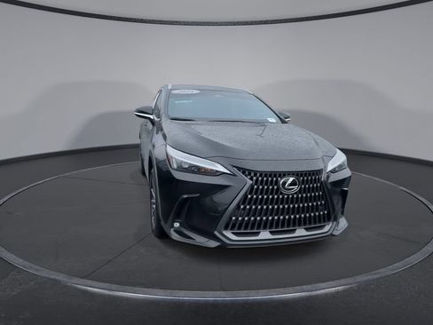 Used 2025 Lexus NX 250 FWD w/ Accessory Package (Z1) image 3