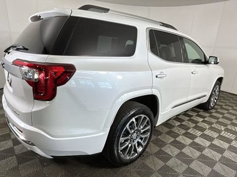 Used 2023 GMC Acadia Denali w/ Denali Ultimate Package AWD/4WD image 2
