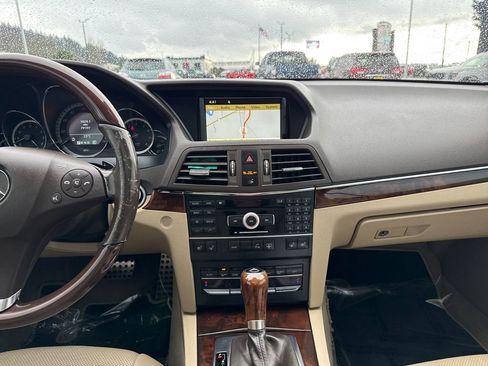 Used 2011 Mercedes-Benz E 550 E 550 image 29