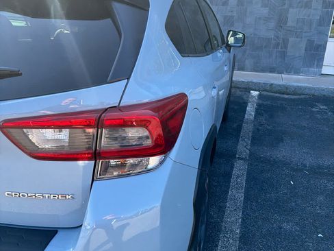 Used 2021 Subaru Crosstrek 2.5i Limited AWD/4WD image 3